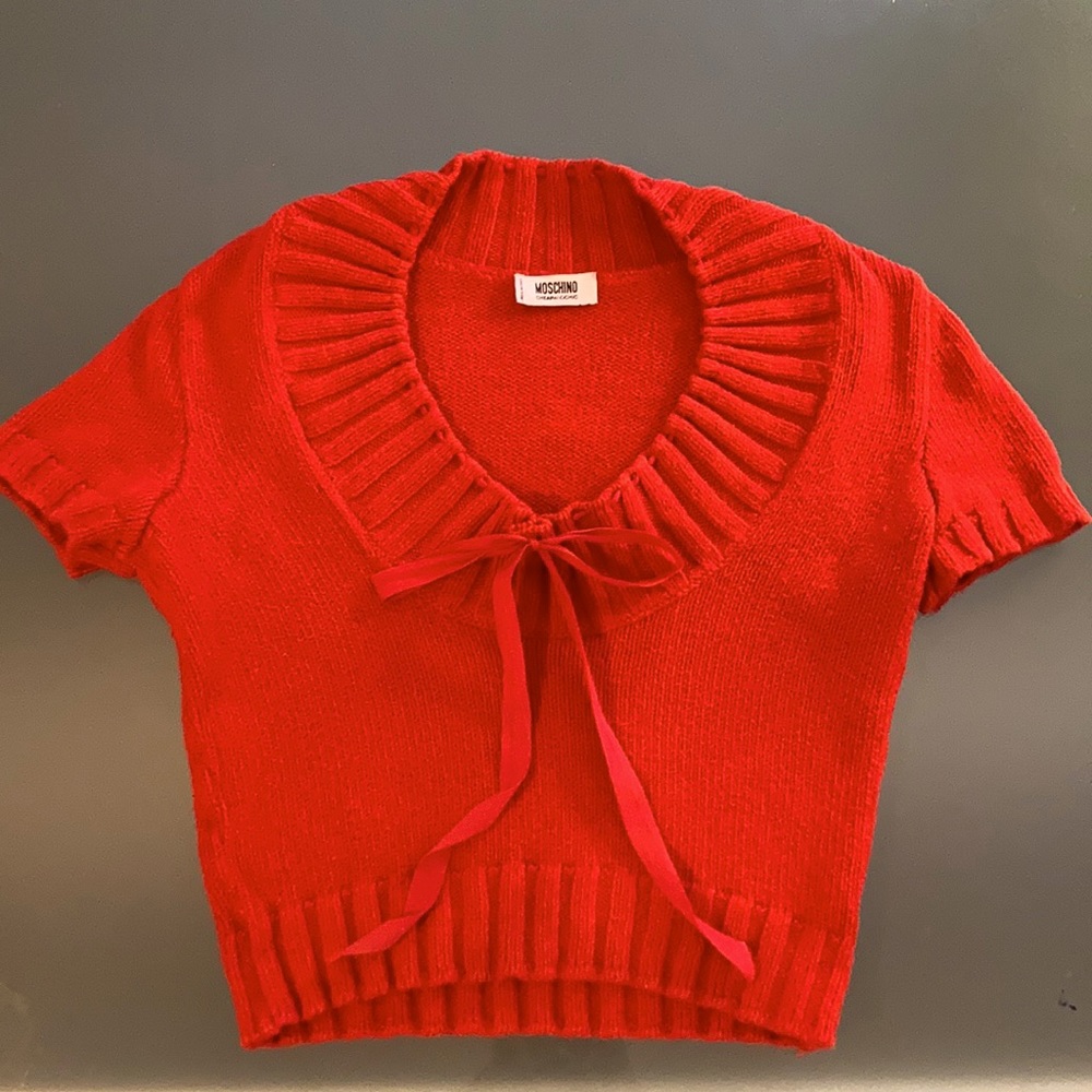 COPY - Moschino Vintage Red Cropped Sweater❤️ PRICELESS💋